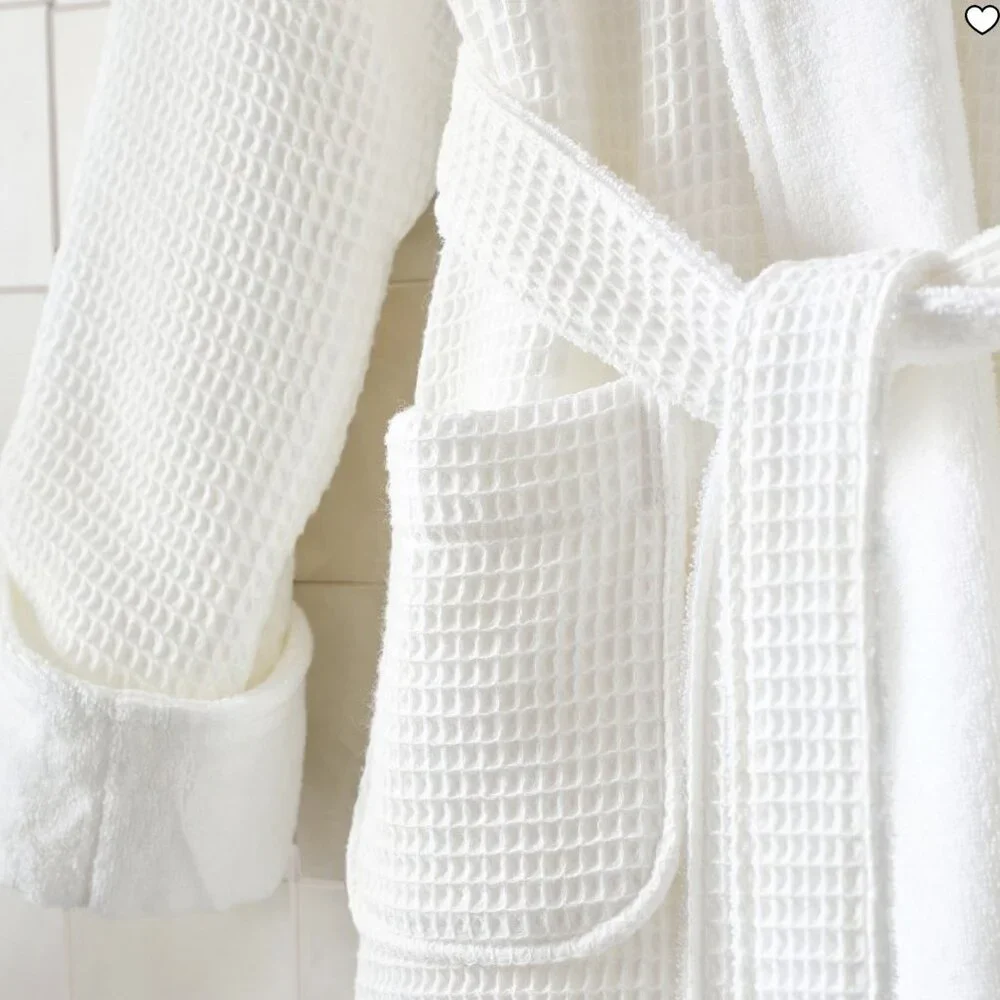 Pottery Barn Waffle Weave Resort Robe / White / Unisex Size: M - Picture 3 of 3